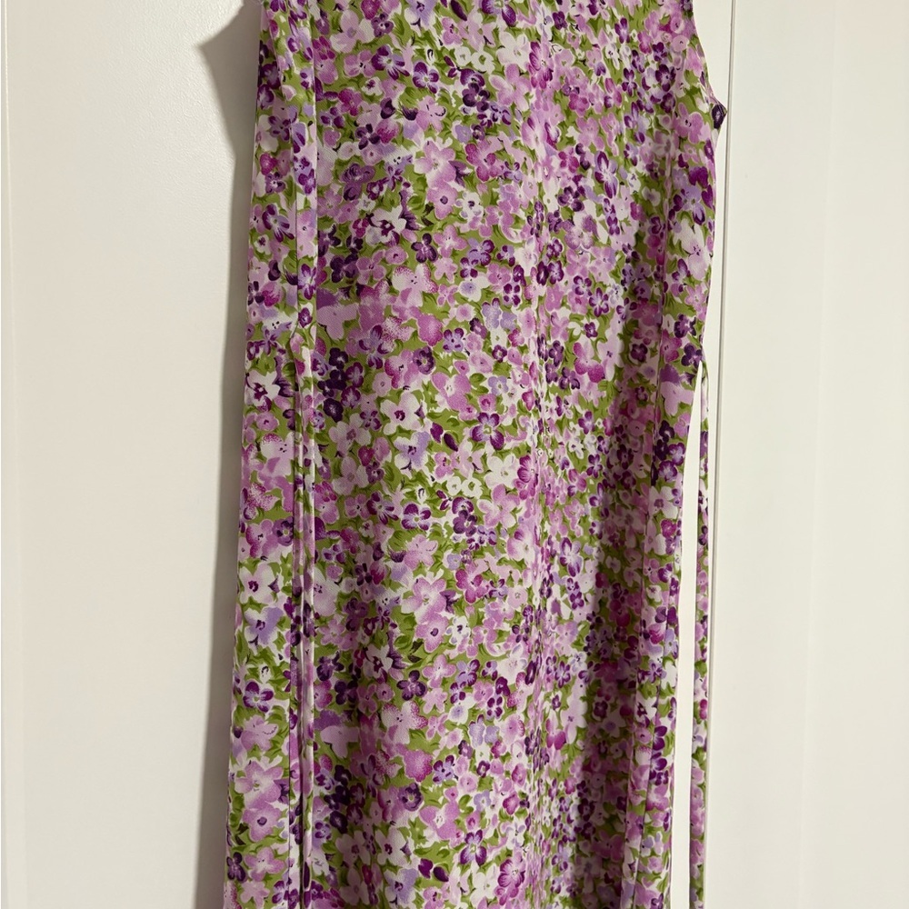 Vintage Floral Sleeveless Midi Dress in Purple and Green Size Medium - Picture 3 of 9